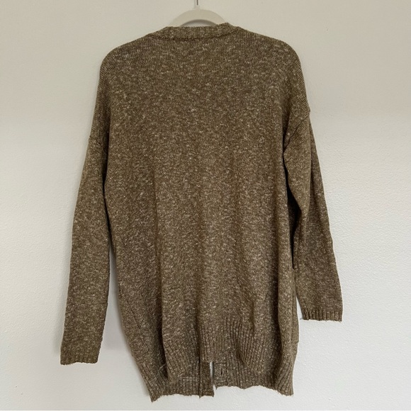 Forever 21 Cardigan - Picture 2 of 2